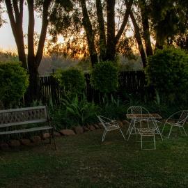 Adem Gasteplaas & Function Venue, hotel in Kroondal