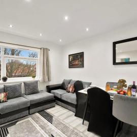 K Suites - Nuxley Road