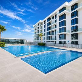 Gorgeous 1 Bed Apartment in Blue Bay Walk
