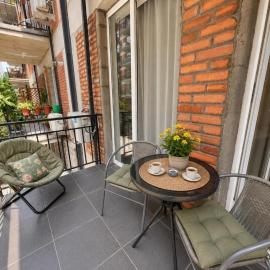 Cozy Apartment Jikia Green House-Central Tbilisi