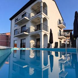 Villa Stella di Fiume - Pool - Free EV - Self check in, hotel en Rijeka