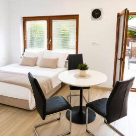Cozy apartment Alex near airport, hotel em Šenčur