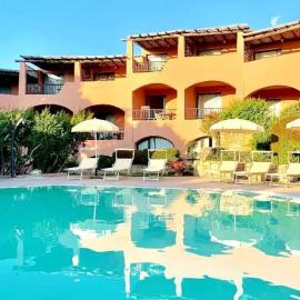 Porto Cervo Appartamento con Piscina, hotel in Porto Cervo
