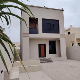 فيلا راقية وجديدة في صلالة, khách sạn ở Salalah