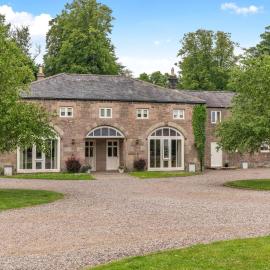 Coach House - Uk49887