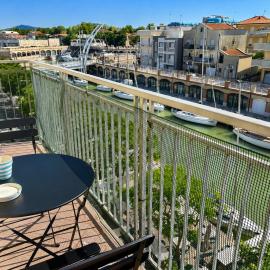 De Amicis Sea Home, hotel in Gabicce Mare