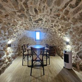 The Wine Cellar Apartment Skadar Lake, hotel in Vranjina