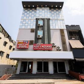 Hotel Aditya Grand, hotel in Guntūr