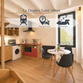 Le Duplex Saint Alban โรงแรมในโรอาน