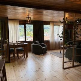 Ailama Guesthouse, khách sạn ở Mestia