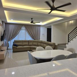 Ali & Alisha Homestay 2, Pasir Gudang Landed House, hotel in Pasir Gudang