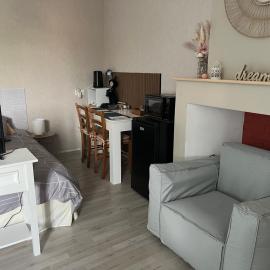 Chambre cosy, hotel em Thouars