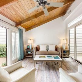 Twin Oaks 207