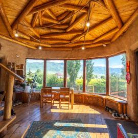 KyzArt Hotel & Horse Tours, hotelli kohteessa Bagysh
