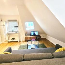 Contemporary 2 bedroom with parking space