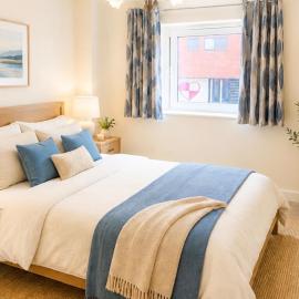 Stylish Wrexham City Centre 1 Bedroom Apartment Sleeps 4、レクサムのホテル