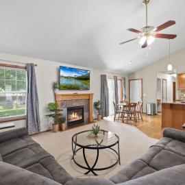 Family Home With Pool Table - Fall Weekly Savings, hotel a Post Falls