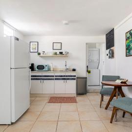 Cozy Eco Studio Garage Near Beach & Airport