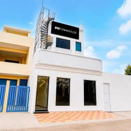 Townhouse Hotel SBG Tower A Premium Corporate Suits