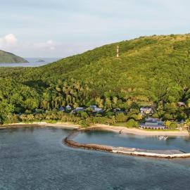 Coralview Island Resort, hotell i Tavewa