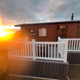 Beautiful 3 Bed Caravan with Views & Decking, hotel in Mortehoe