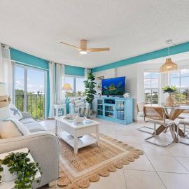 Coastal Retreat, Pool, Marina, Ocean View, FL Keys