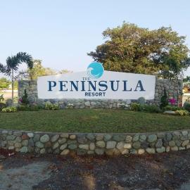 The Peninsula Resort، فندق في Mamburao