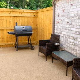 Urban Oasis Retreat in the Southwest!, hotel in Huntsville
