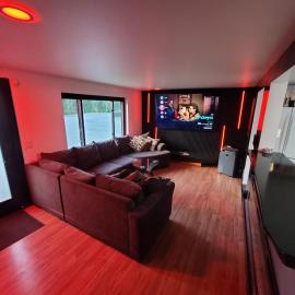 Newly Renovated Modern Home Near Saratoga