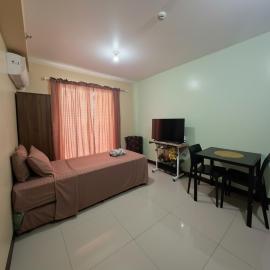 Mactan Cebu Airport Nearby Condo Studio Type, hotell i Suba
