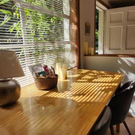 North Beach Retreat with yard, carport, pet-friendly, khách sạn ở Seattle