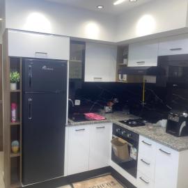Superbe appartement Khezama، فندق في La Corniche