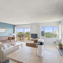 Ocean View Family Suite - Full Kitchen - Sleeps 8 - Pool and Hot Tub, hotel di Ocean Shores