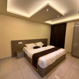 Hide Away, Hotel in Padinjarathara