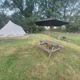 Hendre Glamping Retreat, The Wren's Nest, hotel a Clydey
