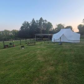 Hendre Glamping Retreat, The Rabbit Warren, hotel a Clydey