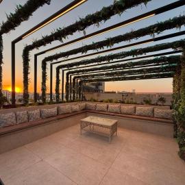 STYLISH FURNISHED APARTMENTS -Irbid, hotel en Irbid