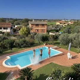 Oasi di Angelica villa con piscina privata
