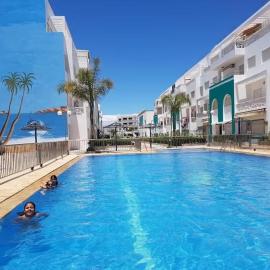 Appartement à louer avec piscine, hotel in Pont Blondin