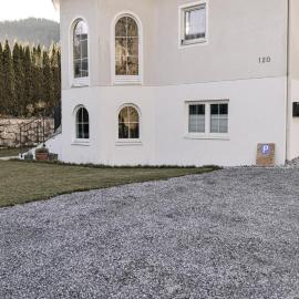 Modern apartment in Seefeld、ライト・バイ・ゼーフェルトのホテル