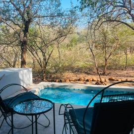Bushbuck Rest, hotel di Marloth Park