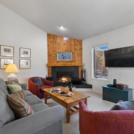 RMR: Mountain Maple 4 Condo in The Aspens