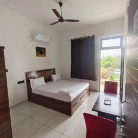 an hotel chomu