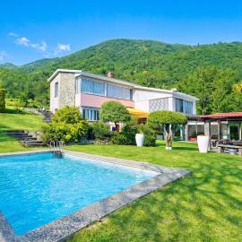 Casa Tecitt with Shared Pool in Val Resa - Happy Rentals