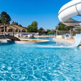 Maison charmante à Salavas avec piscine et jardin, hotel in Salavas