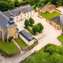 Appartement spacieux à Cons-la-Grandville – 50 m² – TerrasseB, hotel a Cons-la-Grandville