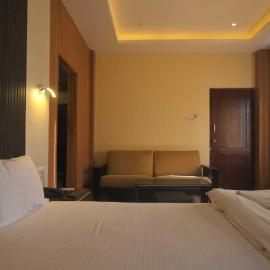 Hotel O Marina Manor