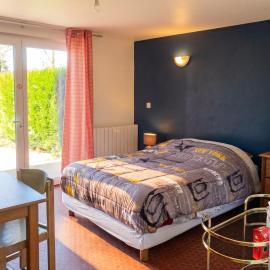 Studio charmant à Treignac avec terrasse de 22 m², hotel Treignac városában