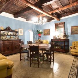 Charming House in Francolise with Sea View، فندق في Francolise