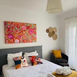 The Yellow Retreat, hotel u gradu 'A dos Cunhados'